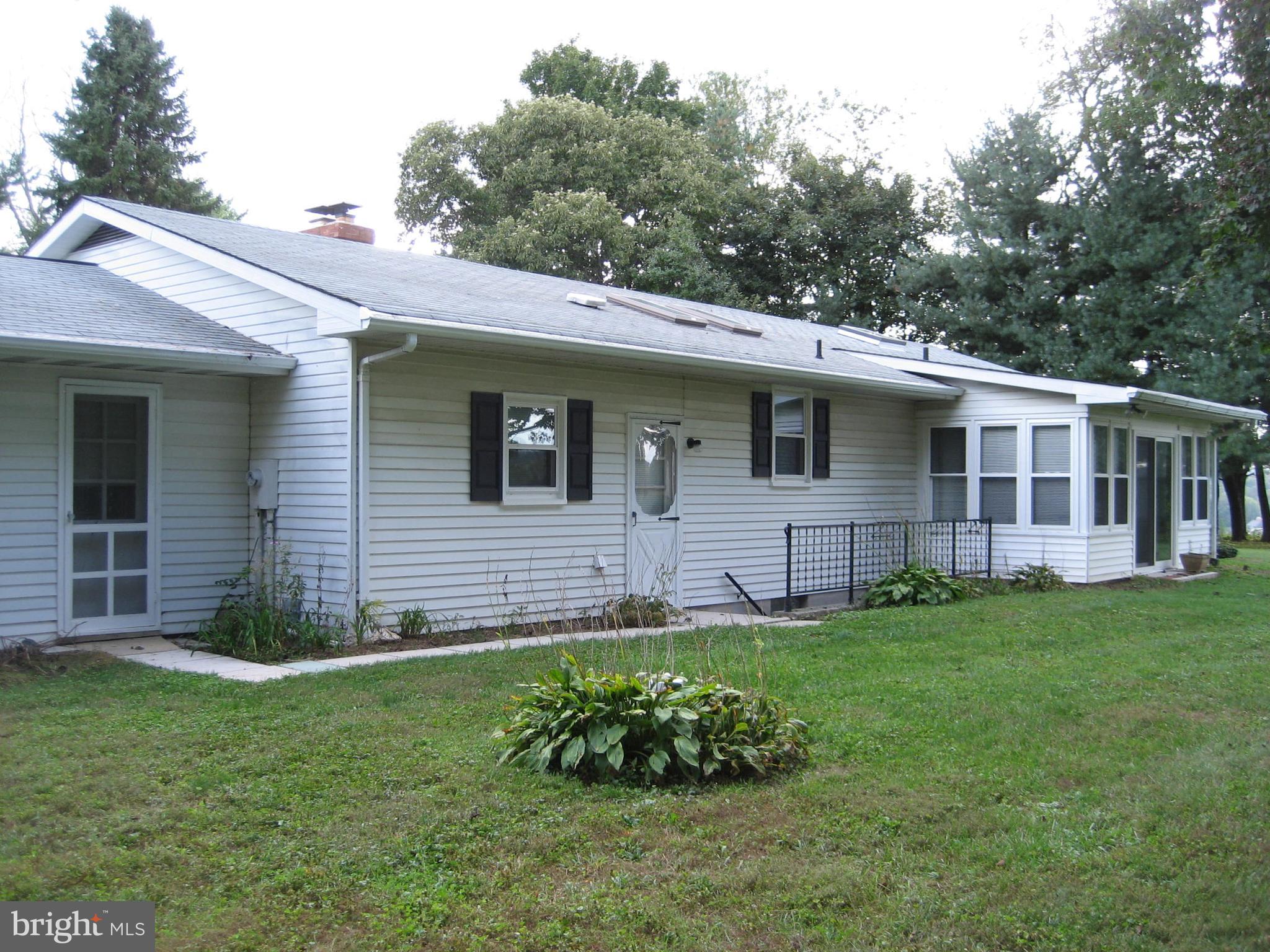 1704 Bollinger Road Westminster, MD 21157 - Photo 4 of 24 Gallery Image 4