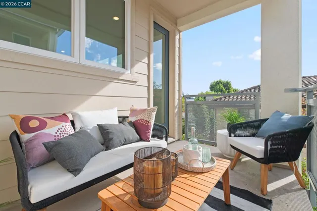 $810,000 | 27277-27277 Cosmo Court, Hayward, CA 94544