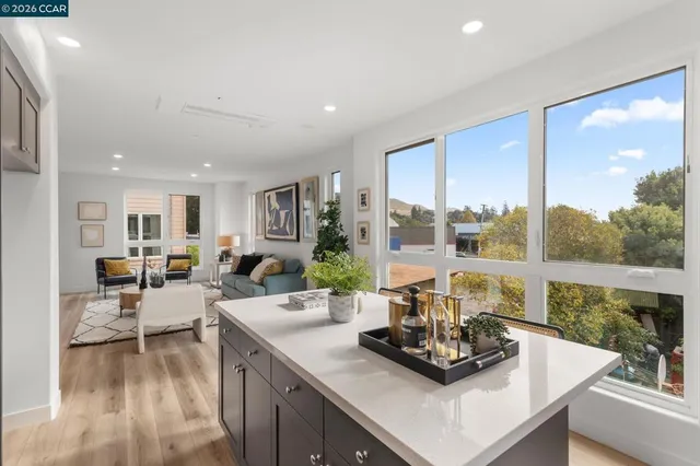 $810,000 | 27277-27277 Cosmo Court, Hayward, CA 94544