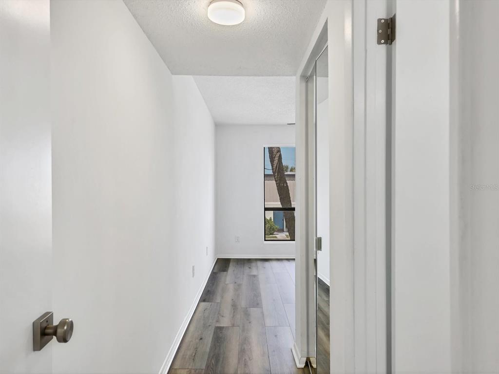 4001 South Beneva Road, Unit 401 Sarasota, FL 34233 - Photo 22 of 33