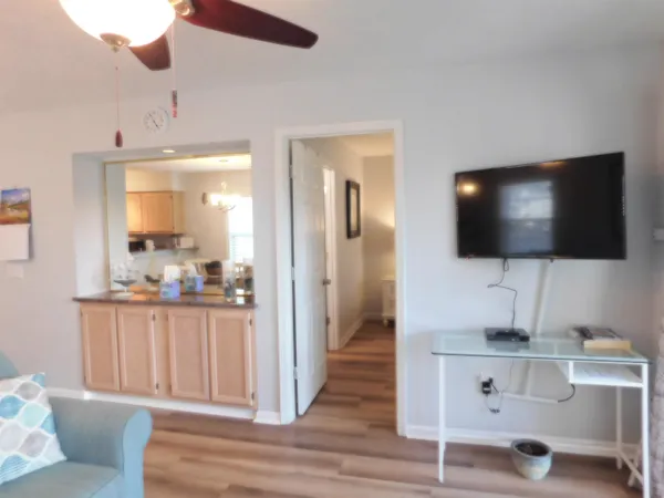 $1,600 | 521 White River Drive, Unit 21F, Myrtle Beach, SC 29579