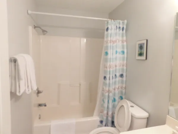 $1,600 | 521 White River Drive, Unit 21F, Myrtle Beach, SC 29579