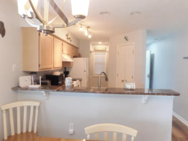 $1,600 | 521 White River Drive, Unit 21F, Myrtle Beach, SC 29579