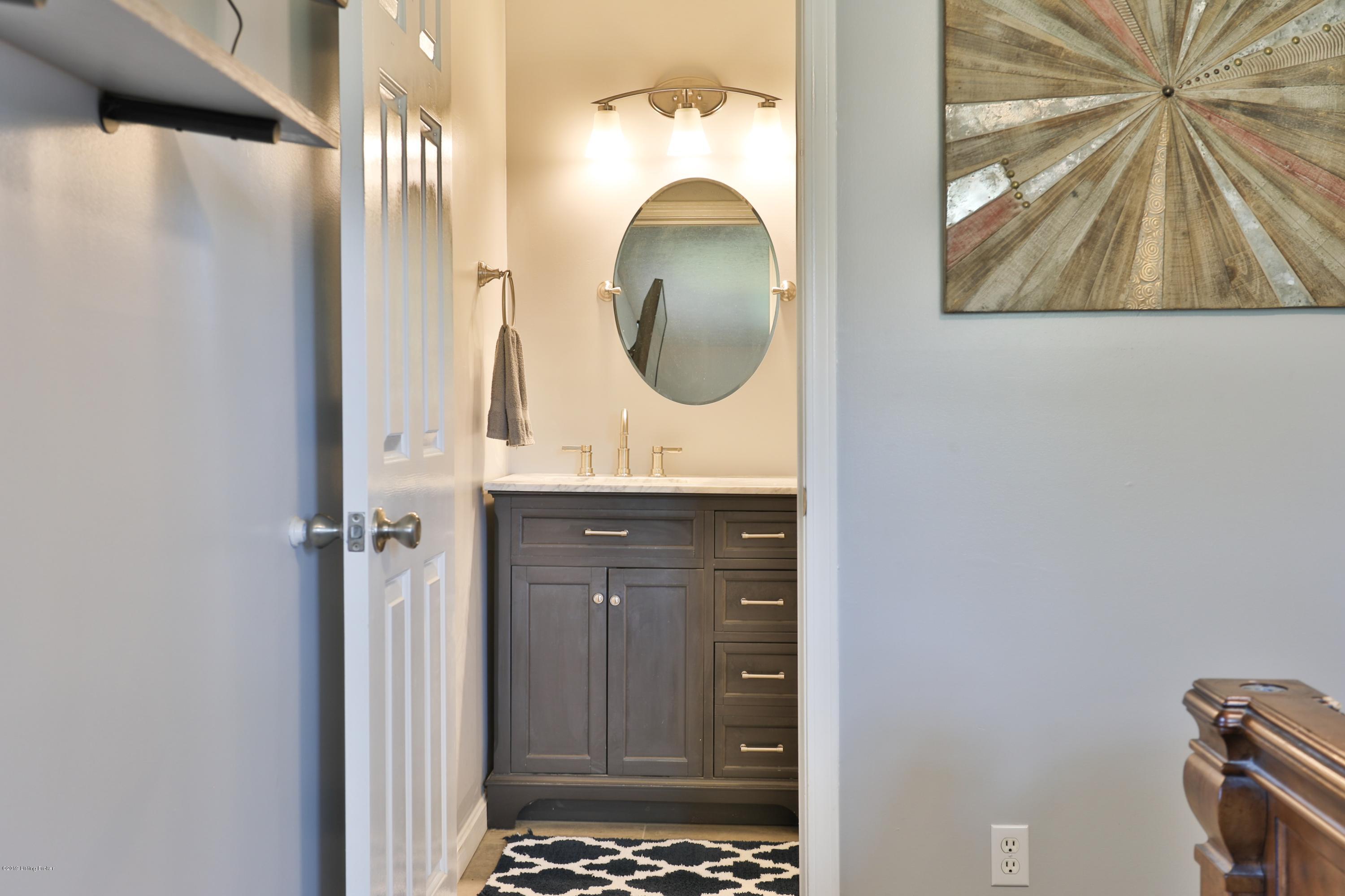 283 High Ridge Drive Shepherdsville, KY 40165 - Photo 23 of 43 Master renovated half bathroom