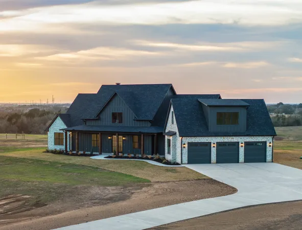 $1,799,000 | 424 Pleasant Hill School Road, Brenham, TX 77833