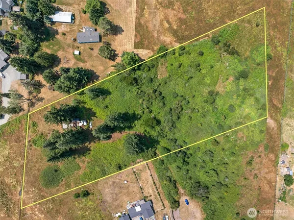 $550,000 | 21115 Renton-Maple Vly Road, Maple Valley, WA 98038