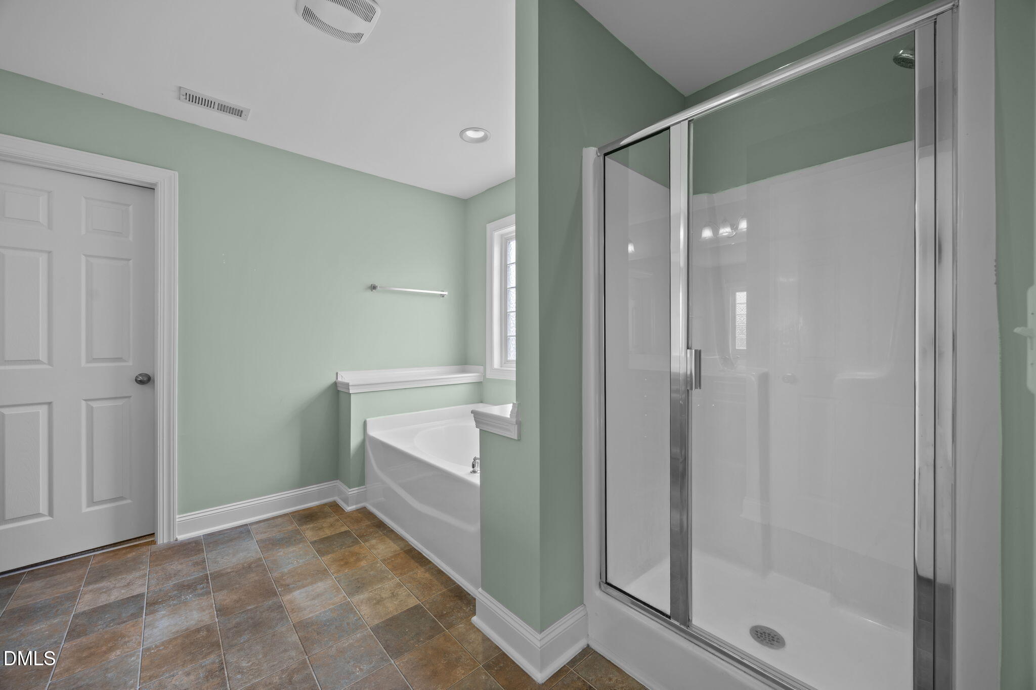 824 Lone Pine Loop Fuquay-Varina, NC 27526 - Photo 31 of 62 26-web-or-mls-IMG_9353