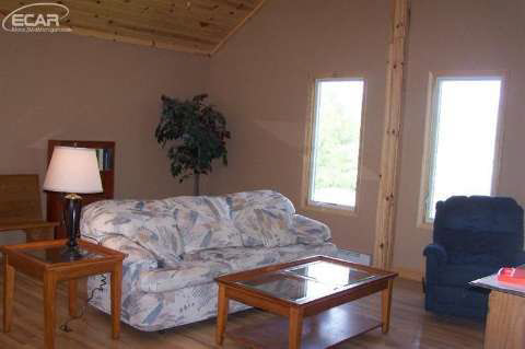 15391 South Duffield Road Byron, MI 48418 - Photo 11 of 29 20437787-10.JPG