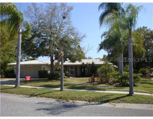 2736 Cardwell Way Sarasota, FL 34231 - Photo 1 of 1 Exterior Front