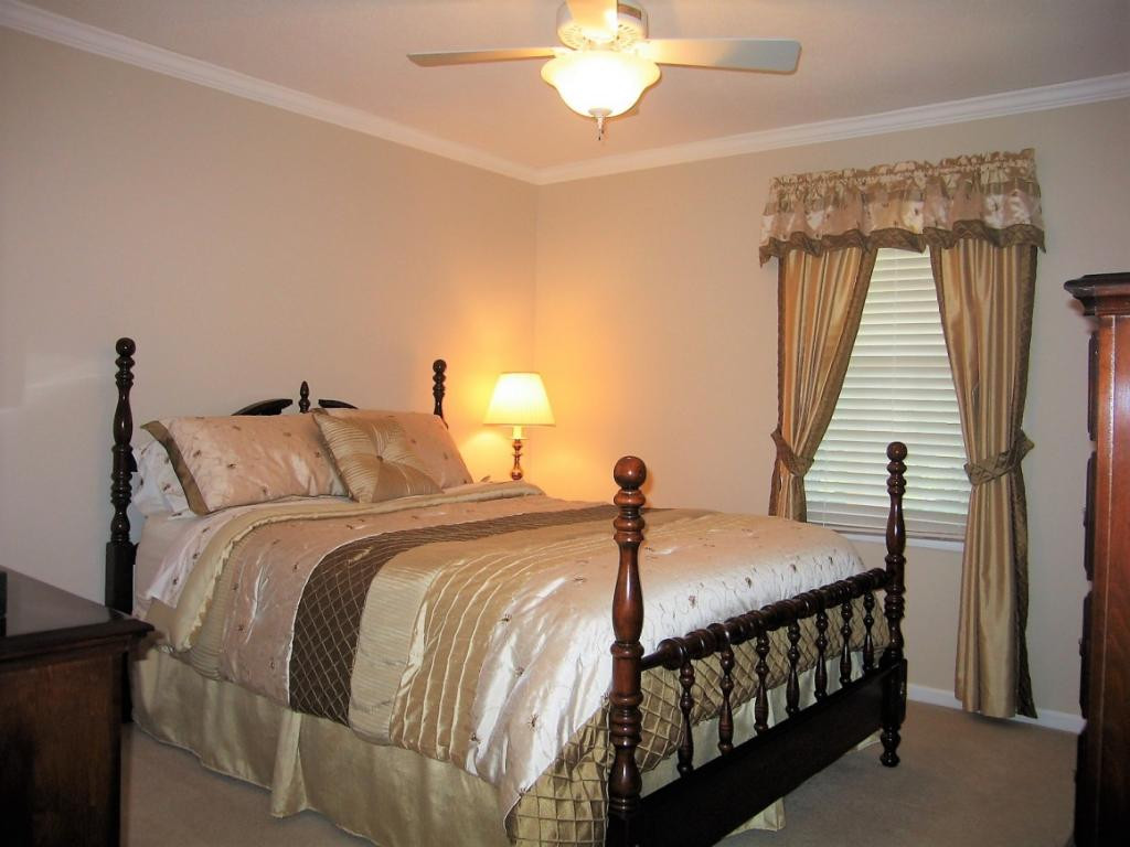38 Compton Bristol, TN 37620 - Photo 18 of 25 Bedroom 1