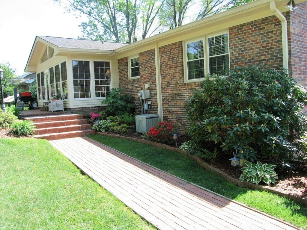 Nice Walkway to Rear Entry