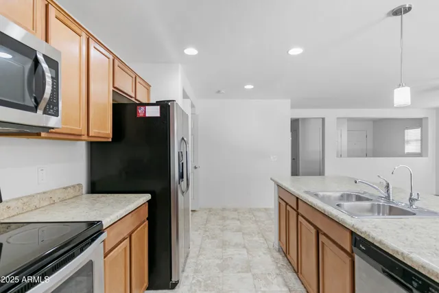 $1,650 | 40925 West Patricia Lane, Maricopa, AZ 85138