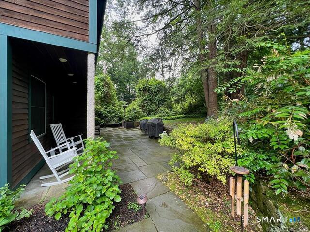 298 Erskine Road Stamford, CT 06903 - Photo 11 of 21 2nd Patio, BBQ area