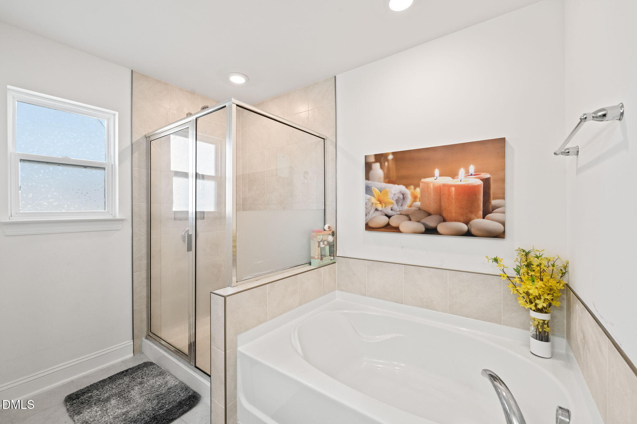 94 Combine Trail Benson, NC 27504 - Photo 25 of 43 a bathroom with a tub and a shower