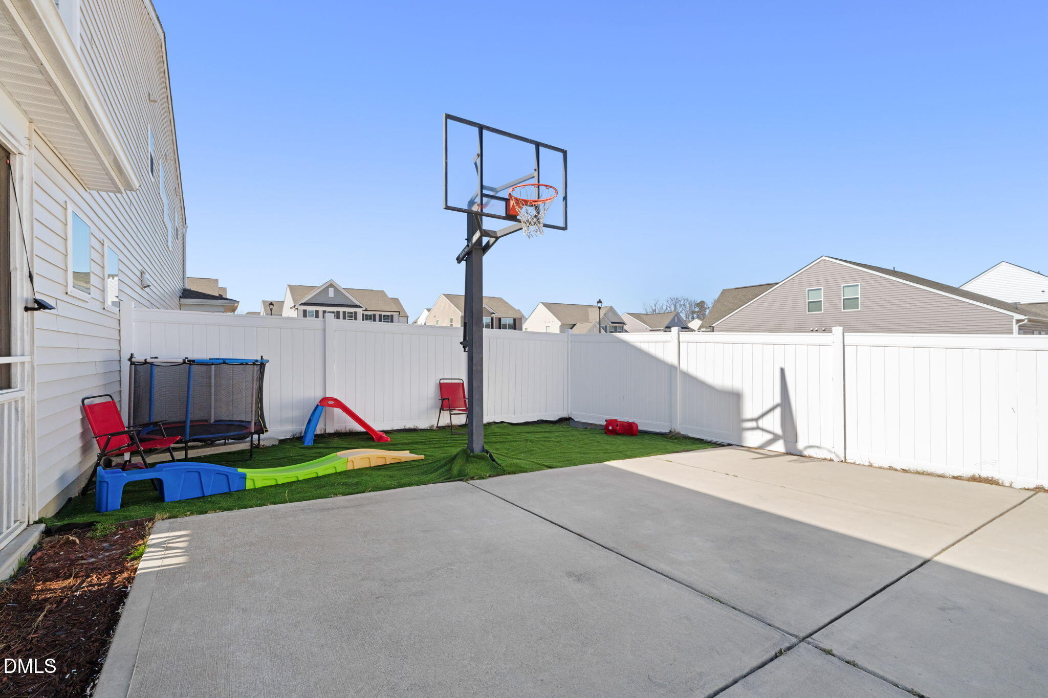 94 Combine Trail Benson, NC 27504 - Photo 38 of 43 a view of yard and entertaining space