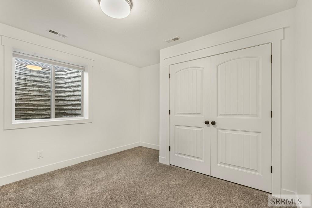 7232 East Middle Fork Road Idaho Falls, ID 83406 - Photo 41 of 72 Bedroom 4