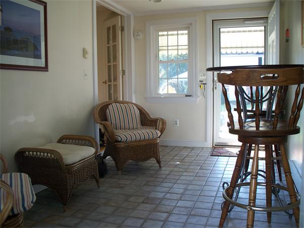 302 Gillette Avenue Springfield, MA 01118 - Photo 14 of 22 Gallery Image 14