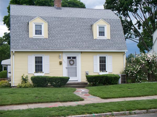 302 Gillette Avenue Springfield, MA 01118 - Photo 2 of 22 Gallery Image 2