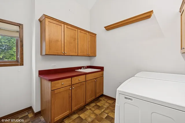 $775,000 | 4901 Hill Road, Richmond, IL 60071