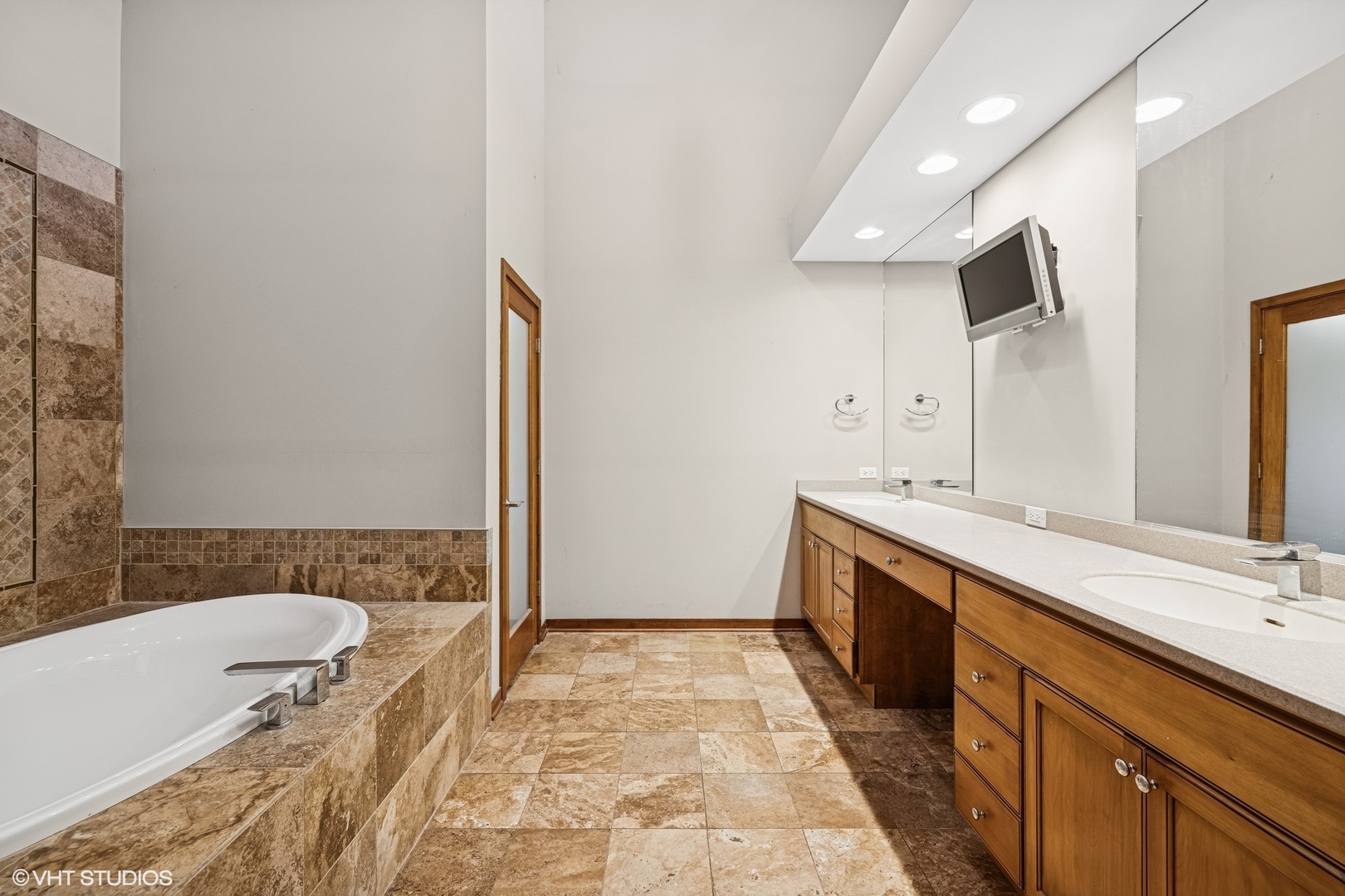 4901 Hill Road Richmond, IL 60071 - Photo 16 of 42