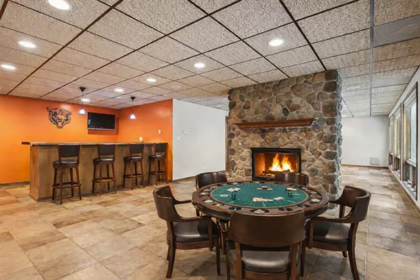 $775,000 | 4901 Hill Road, Richmond, IL 60071