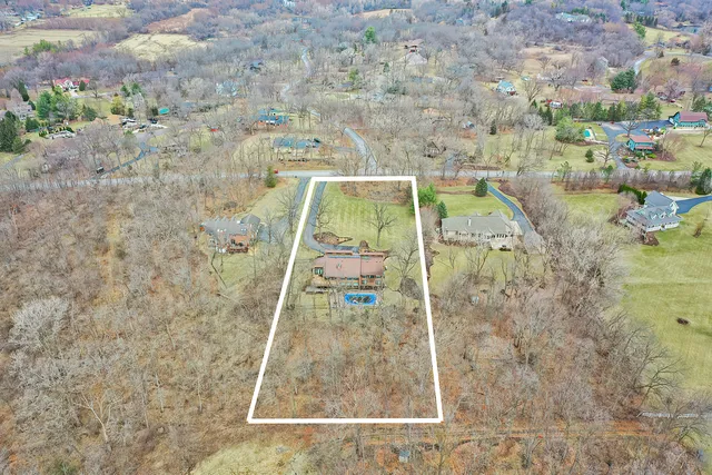 $775,000 | 4901 Hill Road, Richmond, IL 60071