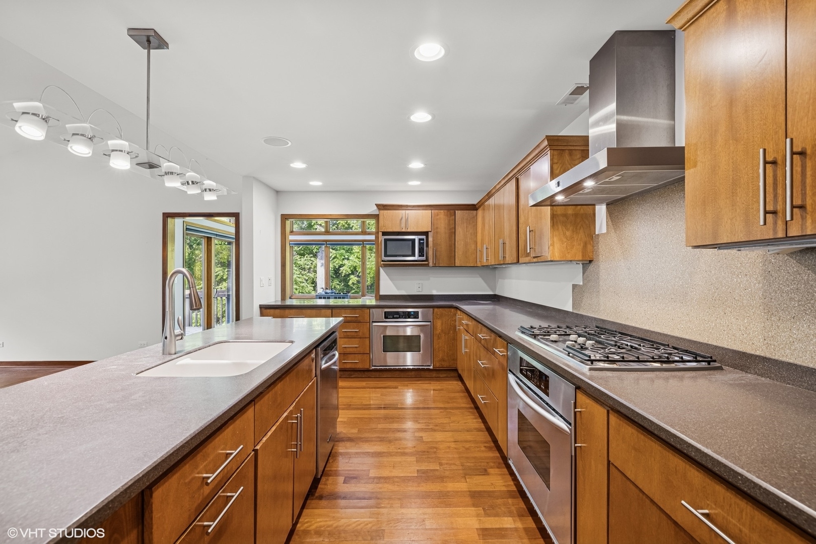 4901 Hill Road Richmond, IL 60071 - Photo 8 of 42