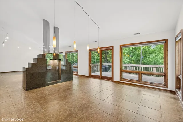 $775,000 | 4901 Hill Road, Richmond, IL 60071