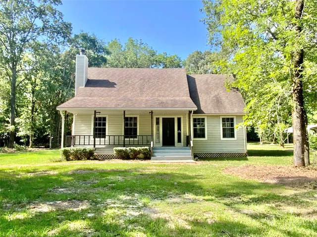 $349,900 | 387 Hackberry Drive, Onalaska, TX 77360