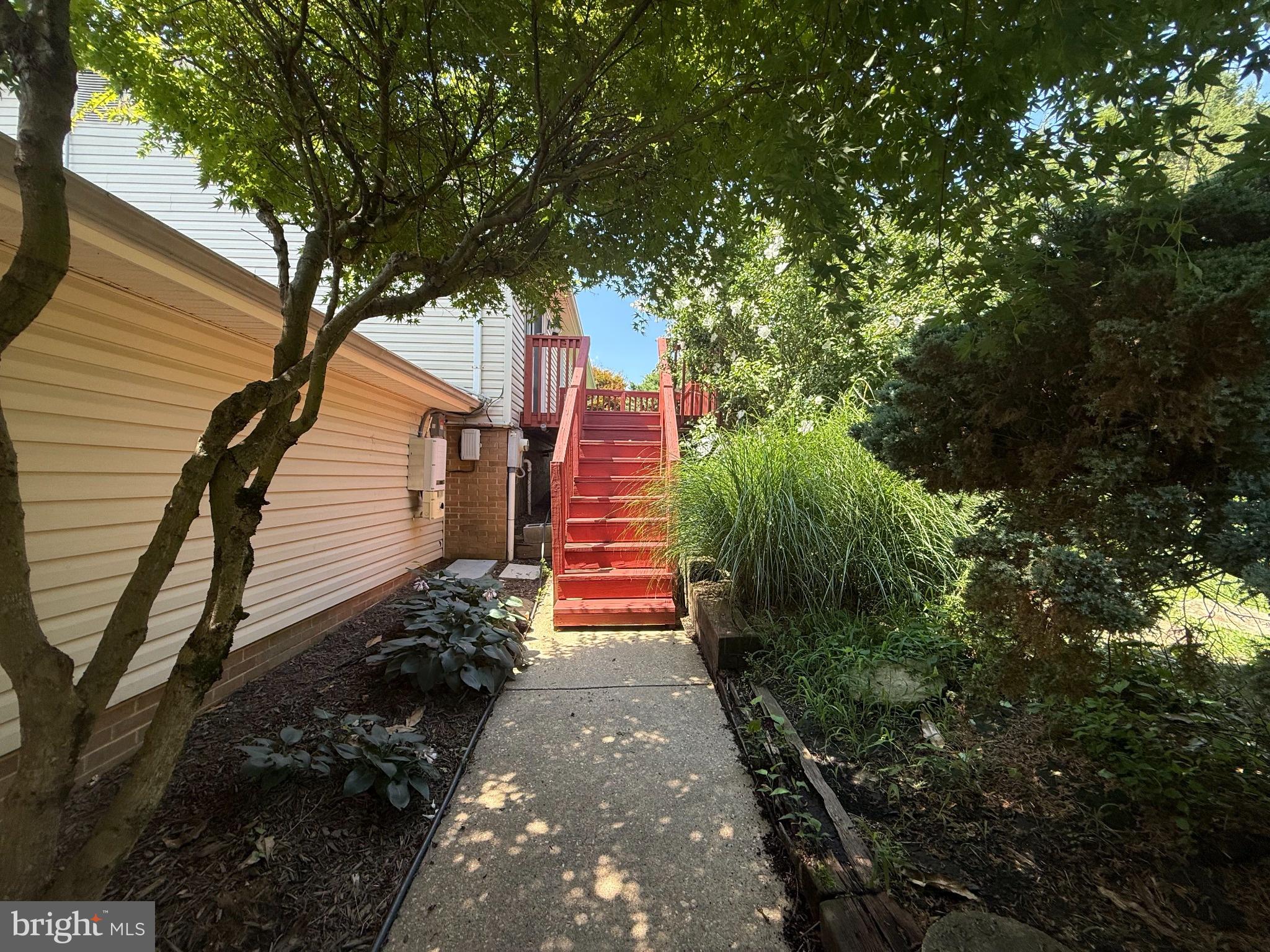 736 Hillmeade Road Edgewater, MD 21037 - Photo 31 of 34 Charming pathway to a vibrant retreat.