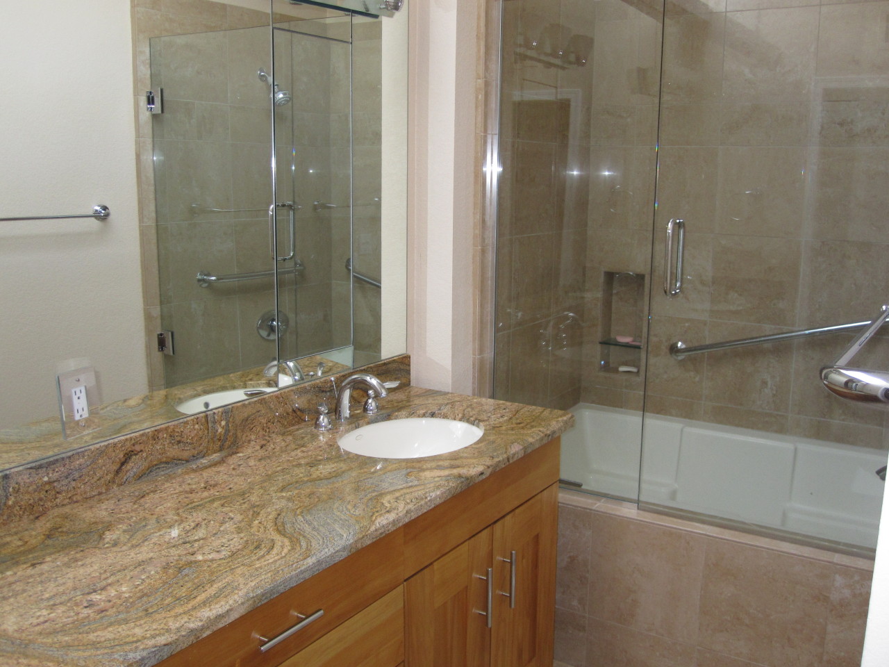 7222 East Gainey Ranch Road, Unit 109 Scottsdale, AZ 85258 - Photo 7 of 14 Master bathroom