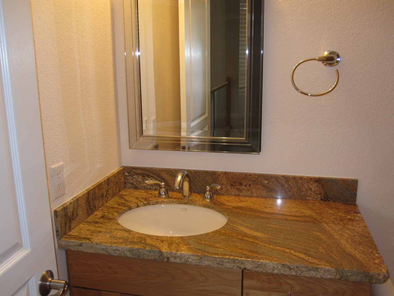 7222 East Gainey Ranch Road, Unit 109 Scottsdale, AZ 85258 - Photo 9 of 14 Downstairs bath