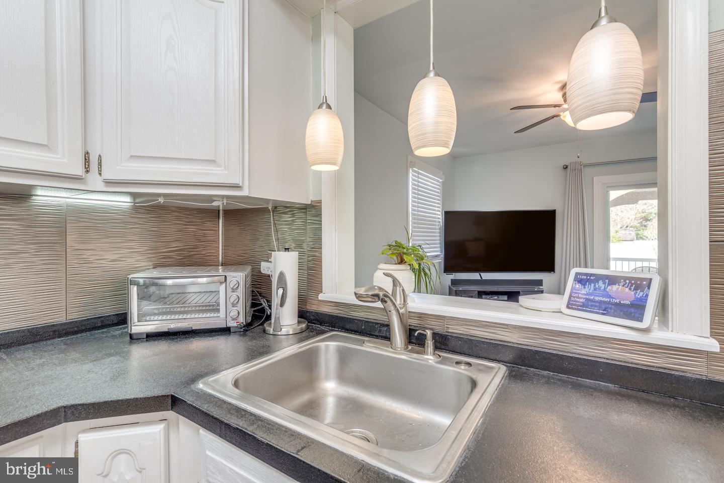 123 Valleybrook Road East Cherry Hill, NJ 08034 - Photo 12 of 41 Kitchen