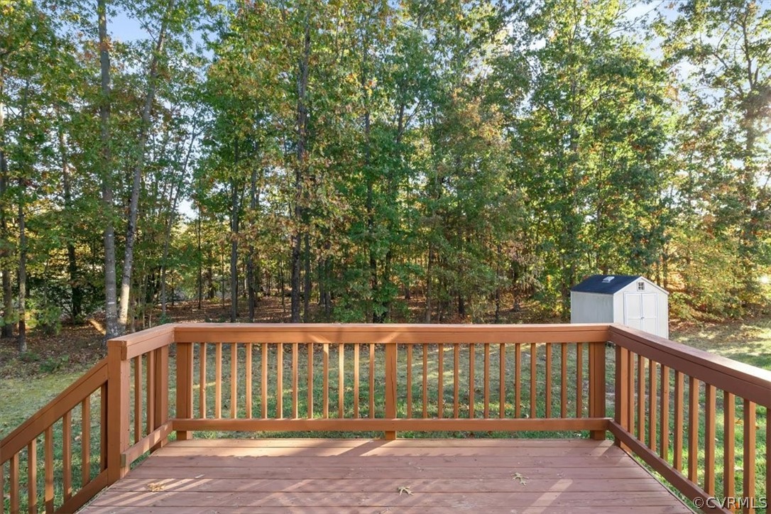 2931 Heather Ridge Drive Henrico, VA 23231 - Photo 11 of 30 a view of a wooden fence