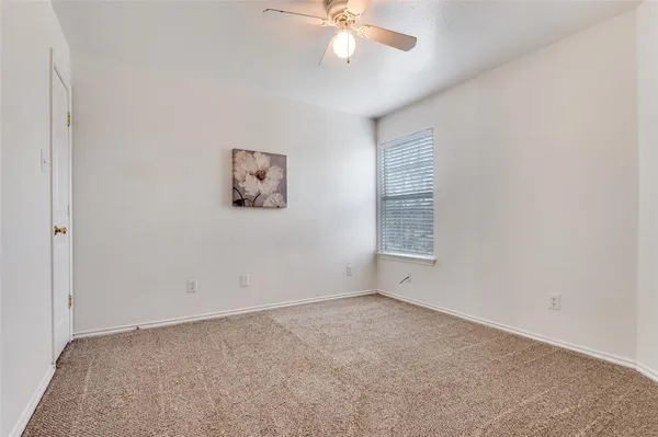 $225,000 | 905 Fairbanks Circle, Duncanville, TX 75137