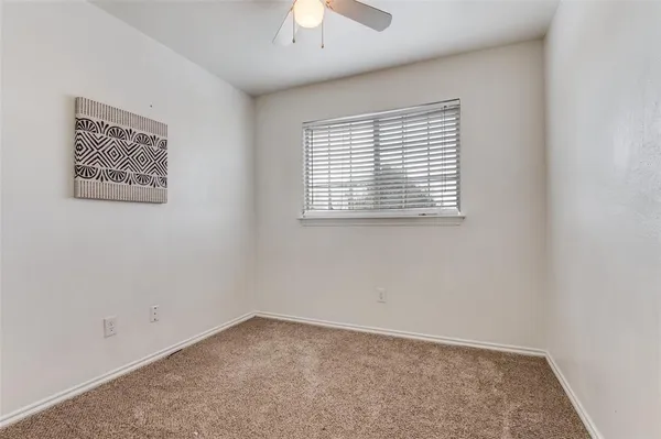 $225,000 | 905 Fairbanks Circle, Duncanville, TX 75137