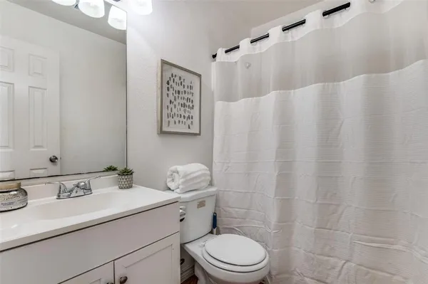 $225,000 | 905 Fairbanks Circle, Duncanville, TX 75137