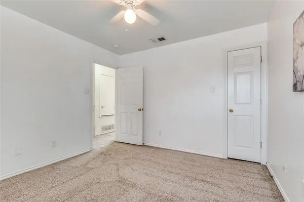 $225,000 | 905 Fairbanks Circle, Duncanville, TX 75137