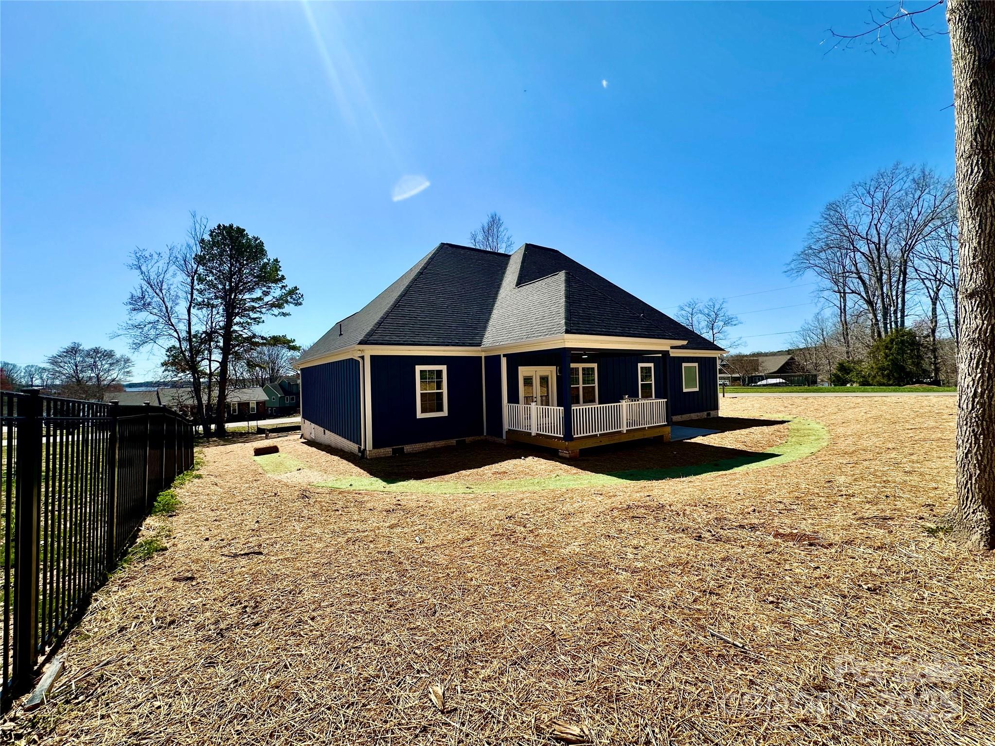 167 Harbor Point Drive Cherryville, NC 28021 - Photo 6 of 40