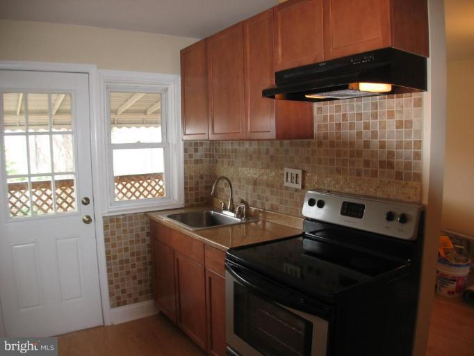 404 Old Riverside Road Brooklyn, MD 21225 - Photo 3 of 17 Kitchen #2