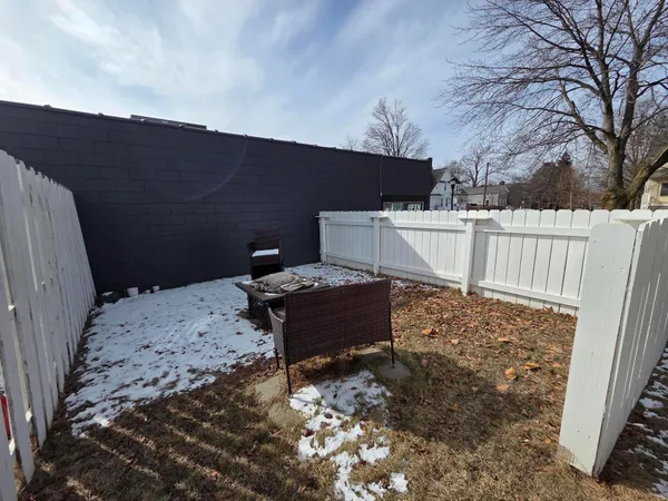 $1,975 | 412 Starkweather Street, Unit B, Plymouth, MI 48170