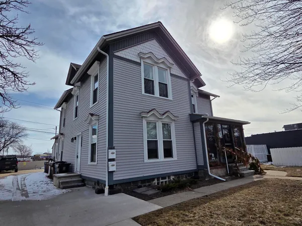 $1,975 | 412 Starkweather Street, Unit B, Plymouth, MI 48170