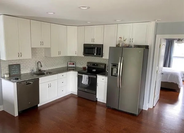 $1,975 | 412 Starkweather Street, Unit B, Plymouth, MI 48170