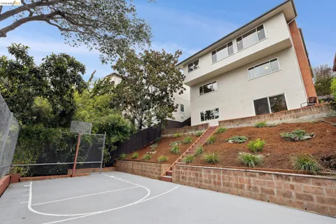 $1,189,000 | 4133 Norton Avenue, Oakland, CA 94602