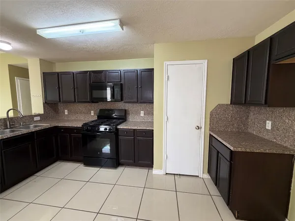 $1,650 | 2634 Sockeye Drive, Houston, TX 77045