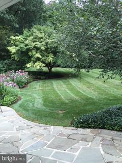 2329 Woodwick Road Lancaster, PA 17601 - Photo 5 of 6 Gallery Image 5
