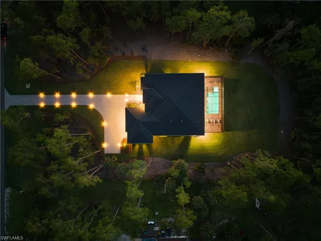 $2,690,000 | 4221 7th Avenue Northwest, Naples, FL 34119