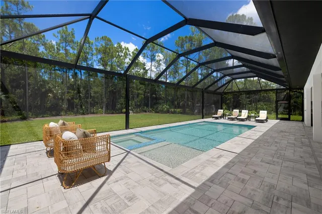 $2,690,000 | 4221 7th Avenue Northwest, Naples, FL 34119