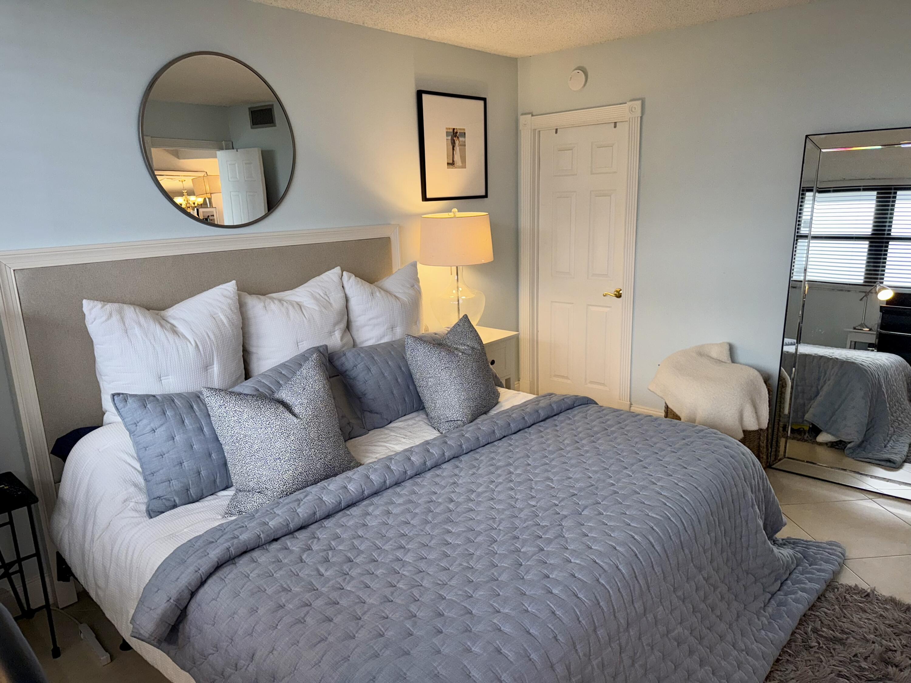 336 Golfview Road, Unit 718 North Palm Beach, FL 33408 - Photo 11 of 24 IMG_3585