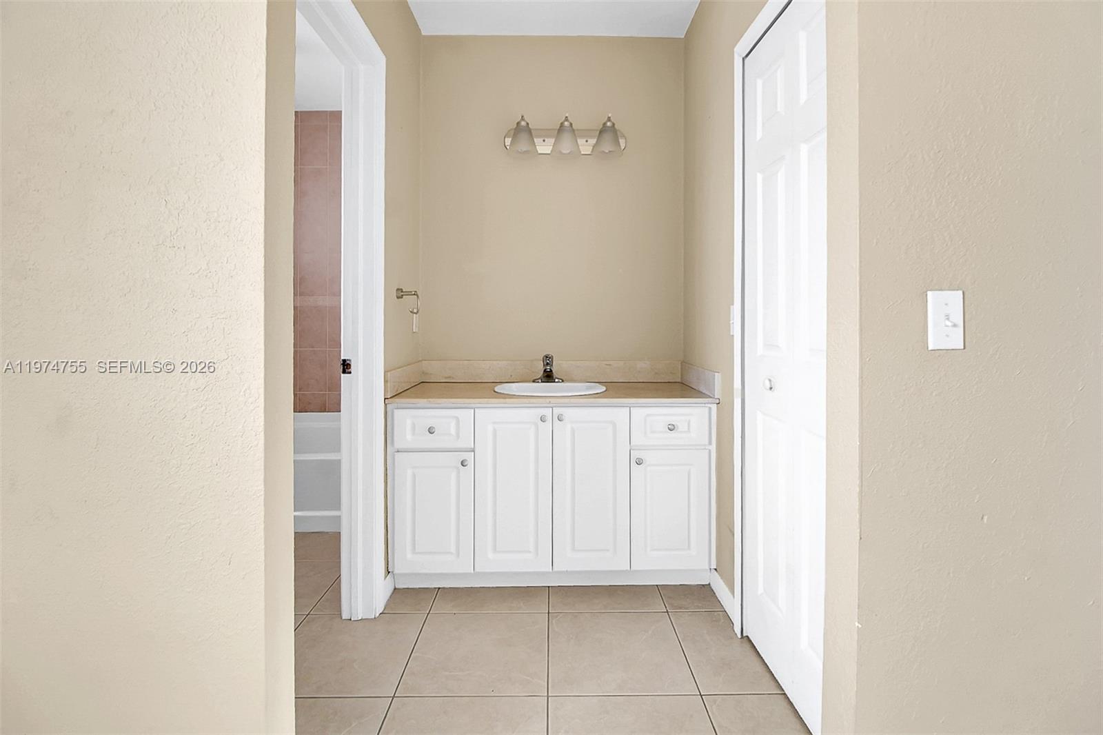 3920 Southwest 89th Court, Unit B Miami, FL 33165 - Photo 16 of 19